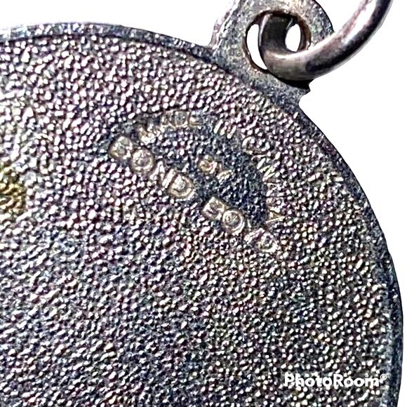 Canada Cloisonné Enamel Keychain Maple Leaf Charm Souvenir Collector Silver Tone - Picture 6 of 7